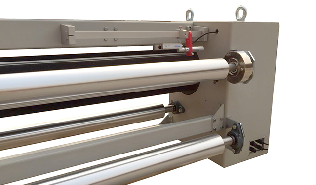 數(shù)碼印花機(jī)進(jìn)布系統(tǒng)