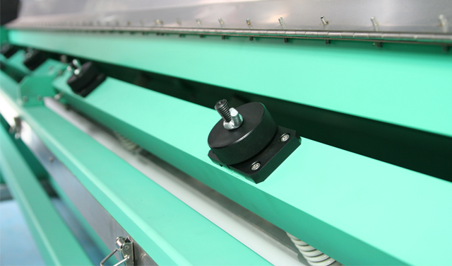 金屬電極處理站